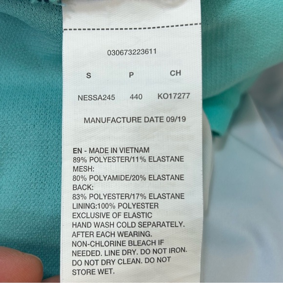 NIKE Swim Top Navy Blue Colorfully Swim Top Size Small. - Picture 11 of 11